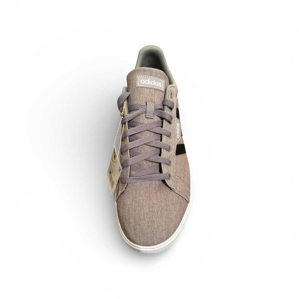 Men’s daily 3.0 gray | black | white sneakers size 12 NIB - Picture 2 of 3